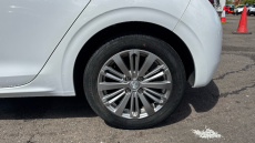 Peugeot 208 1.2 PureTech 82 Signature 5dr [Start Stop] Petrol Hatchback
